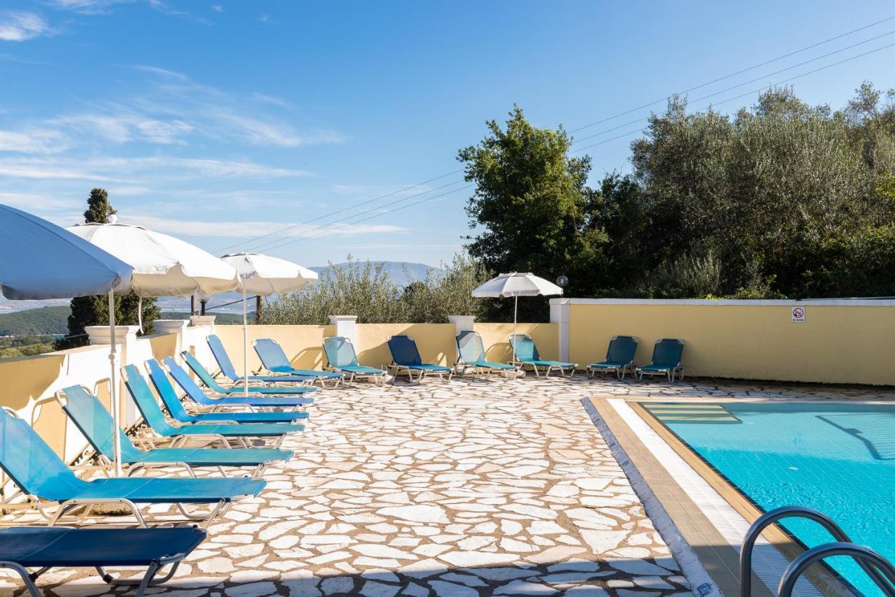 Apollon Apartments Kassiopi Exterior photo