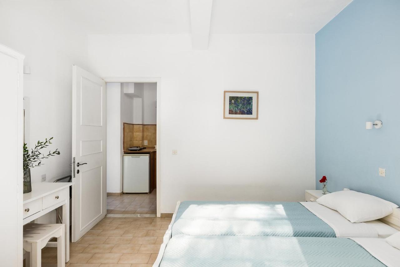 Apollon Apartments Kassiopi Exterior photo